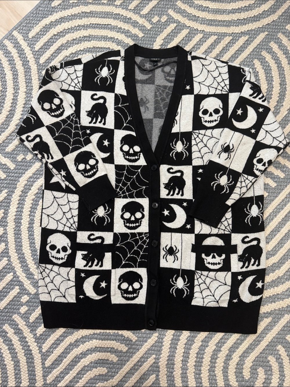Torrid Halloween Skull Spider Black Cat Cardigan Sweater Size 2